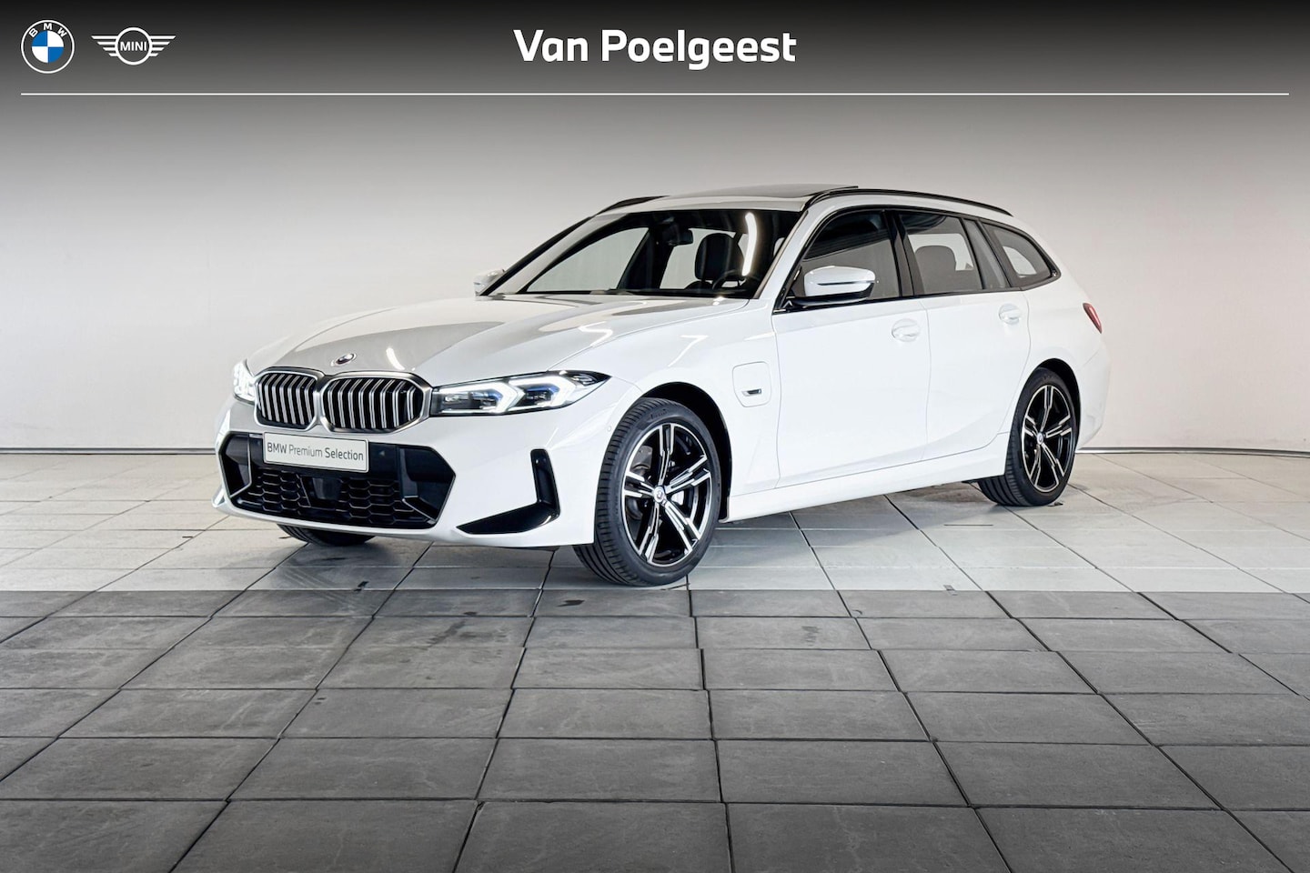 BMW 3-serie Touring - 330e xDrive Innovation Pack M Sportpakket Aut. - AutoWereld.nl