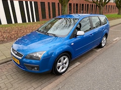 Ford Focus Wagon - 1.6-16V FuturaMET AIRCO MOOIE AUTO
