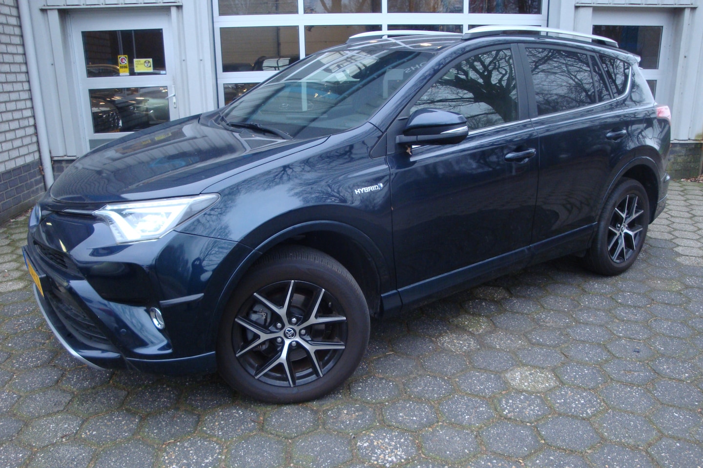 Toyota RAV4 - 2.5 Hybrid AWD Executive 2.5 Hybrid AWD Executive - AutoWereld.nl