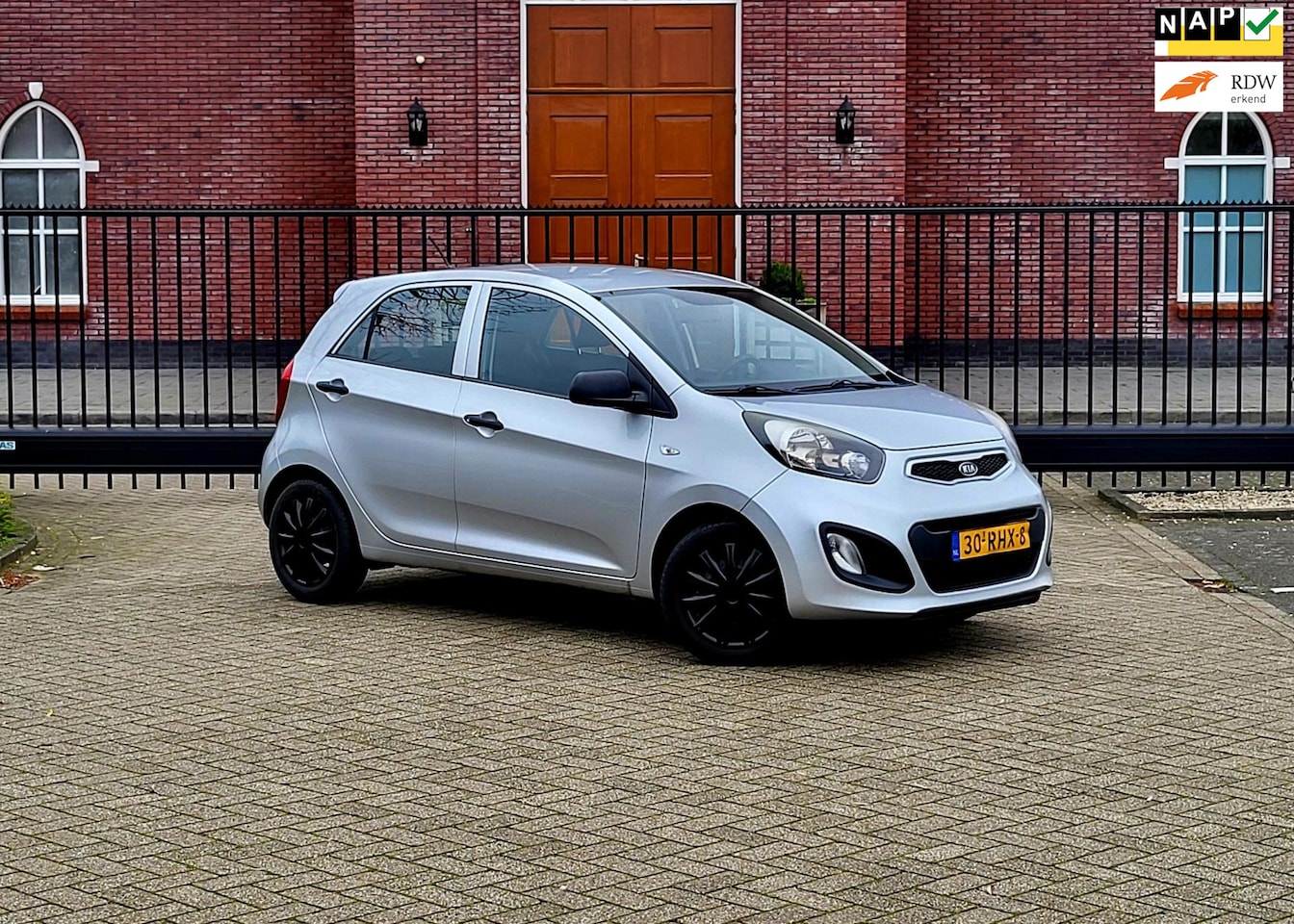 Kia Picanto - 1.0 CVVT Airco / 5 deurs / Multimedia / Camera / Navi - AutoWereld.nl