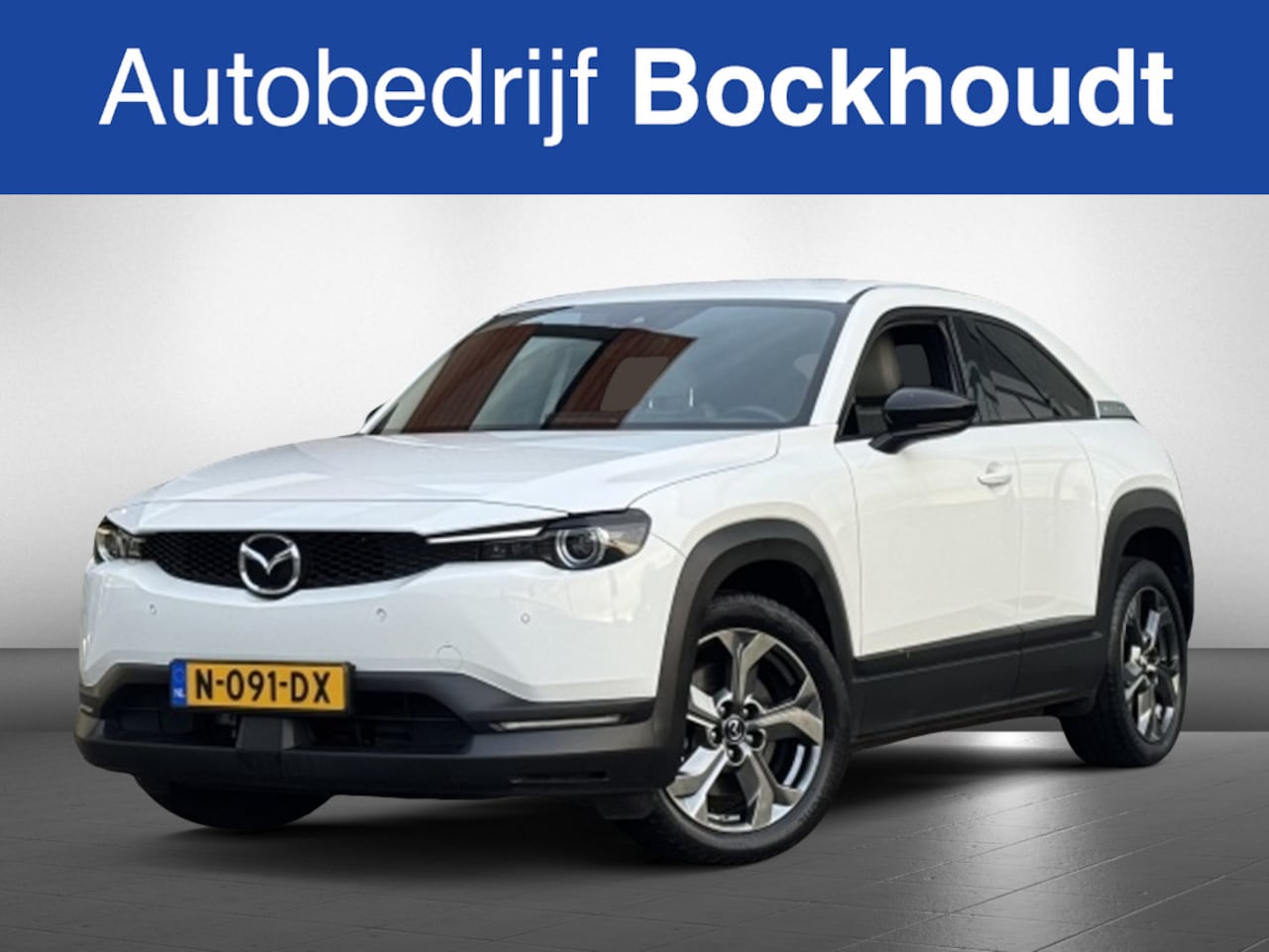 Mazda MX-30 - e-SkyActiv 145 Comf. | HUD | Camera | Navi - AutoWereld.nl