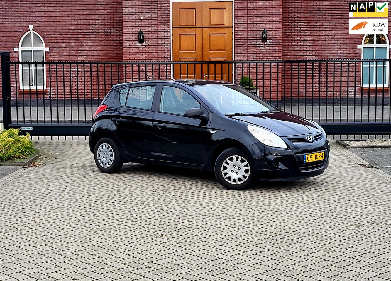 Hyundai i20 - 1.2i ActiveVersion / 5 Deurs / Elektrische ramen / Nap - AutoWereld.nl