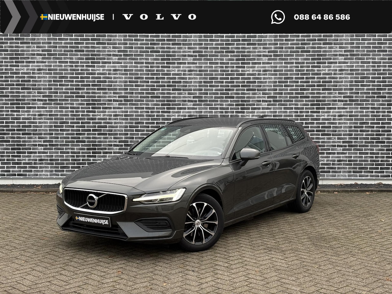 Volvo V60 - 2.0 B3 Momentum Advantage | Lederen Bekleding | Parkeercamera | Navigatie | Apple CarPlay - AutoWereld.nl