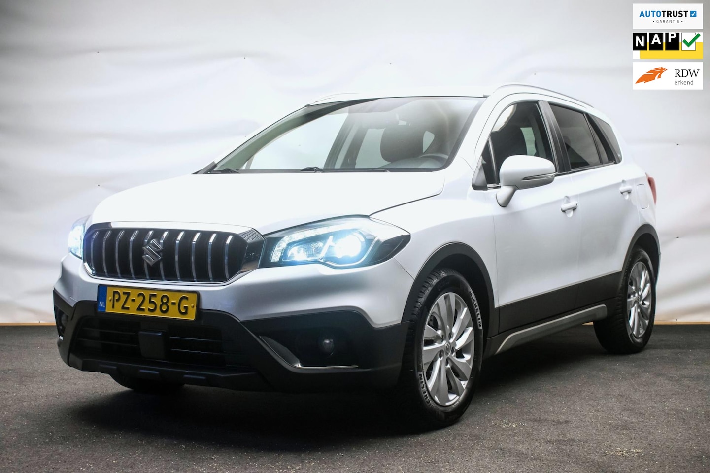 Suzuki S-Cross - 1.0 Boosterjet Exclusive AUTOMAAT [ Camera Carplay Keyless LED Stoelverwarming Dealeronder - AutoWereld.nl