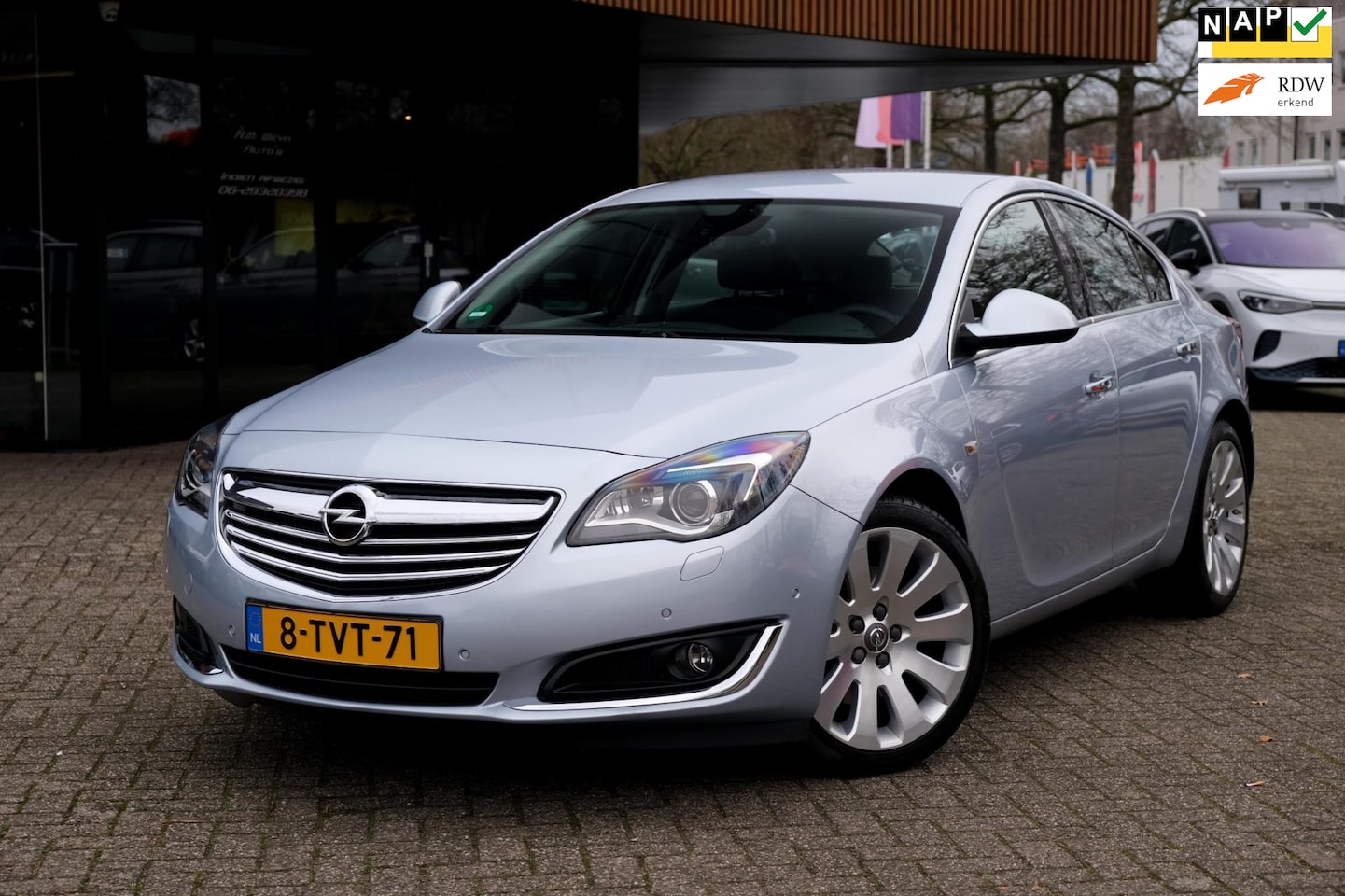 Opel Insignia - 2.0 T Cosmo 4x4|250PK!|Camera|Keyless|Stoelverwarming|Xenon|Leder|Dodehoekdetectie - AutoWereld.nl
