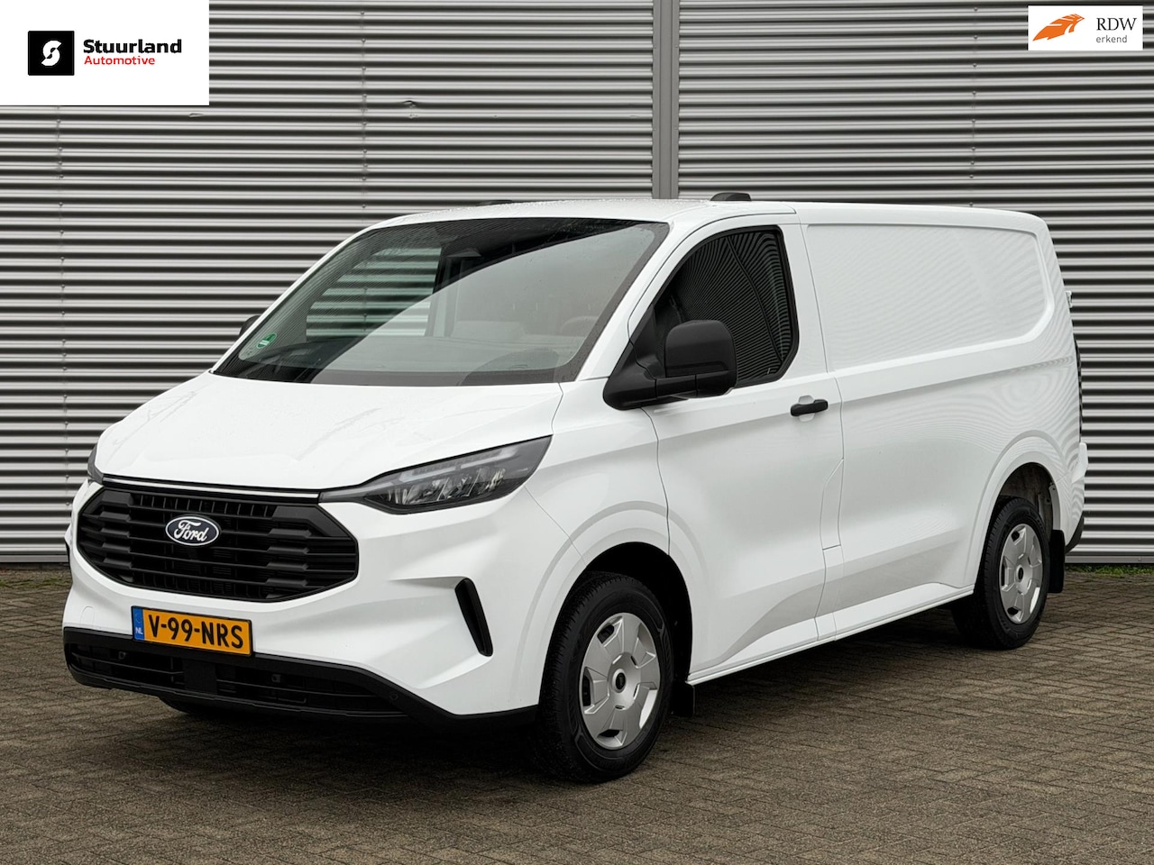Ford Transit Custom - 2.0 TDCI L1H1 Trend Clima/ Keyless/ PDC/ Camera/ Carplay/ Voorruitverw./ - AutoWereld.nl