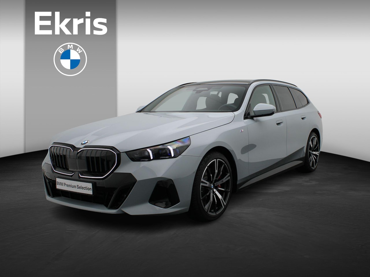 BMW 5-serie Touring - 540d xDrive M Sportpakket Pro | Innovation Pack | Driving Assist Prof | Harman-Kardon | Pa - AutoWereld.nl