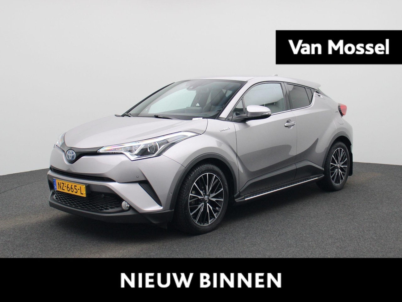 Toyota C-HR - 1.8 Hybrid Executive | Automaat | Navigatie | Stoelverwarming | Camera | Climate Control | - AutoWereld.nl