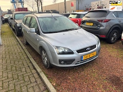 Ford Focus Wagon - 1.6-16V Futura *apk:11-2026