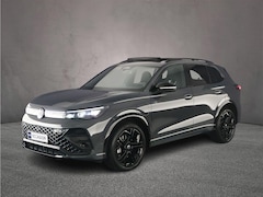 Volkswagen Tiguan - R-Line Business 1.5 TSI eHybrid 204pk DSG Automaat Trekhaak, Black Style, Panoramadak, Ada