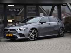 Mercedes-Benz A-klasse - 180 AMG NIGHT | SFEERVERLICHTING | APPLE CARPLAY | CAMERA | ANDROID AUTO | NAP | DEALER ON