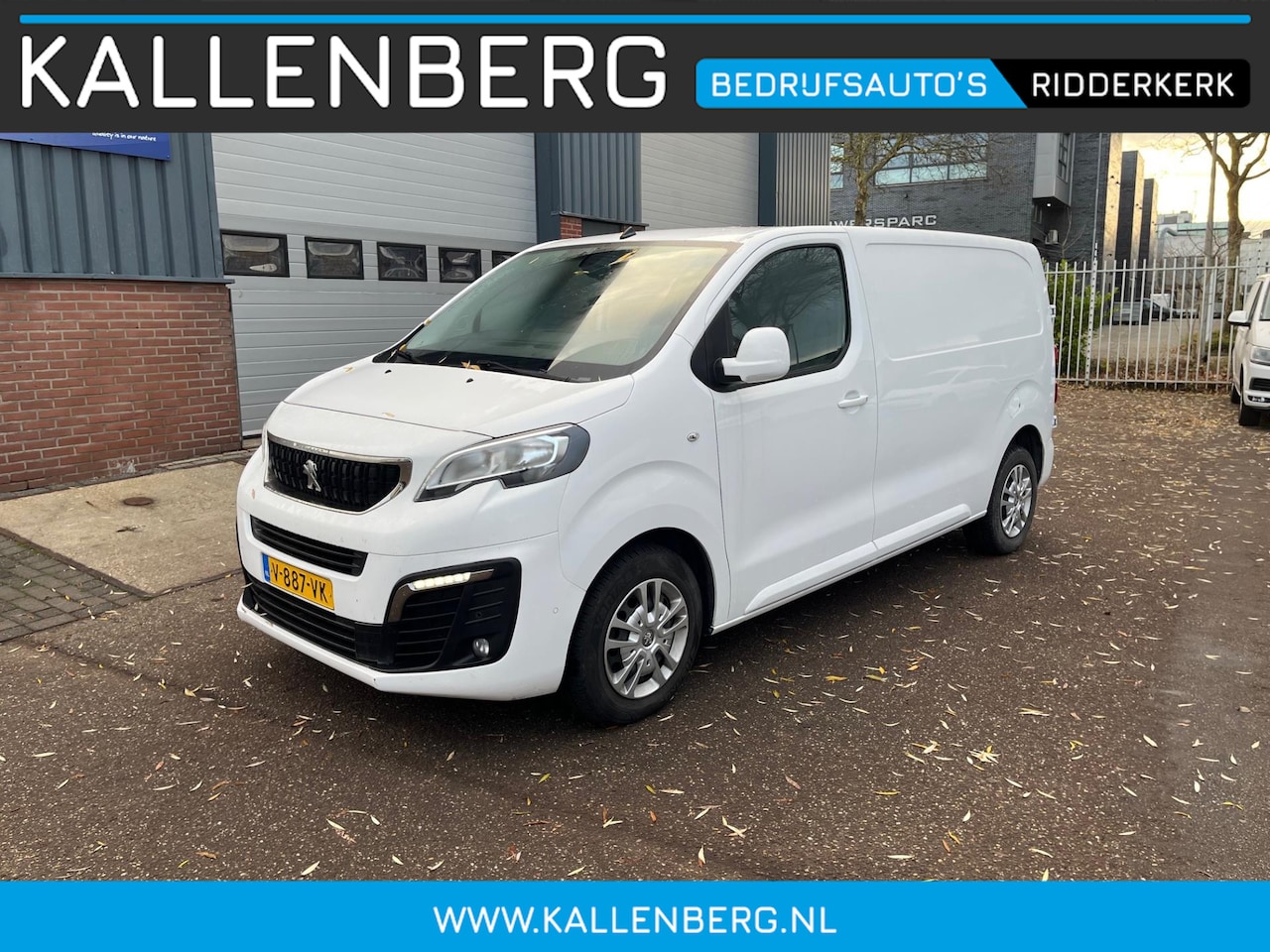 Peugeot Expert - 2.0 BlueHDI 120PK L2 Premium / Trekhaak / Navi / App Connect - AutoWereld.nl
