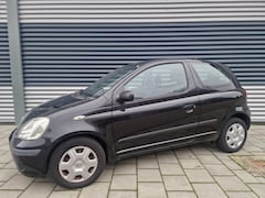 Toyota Yaris - 1.3 VVT-i Idols nieuwe apk, NAP