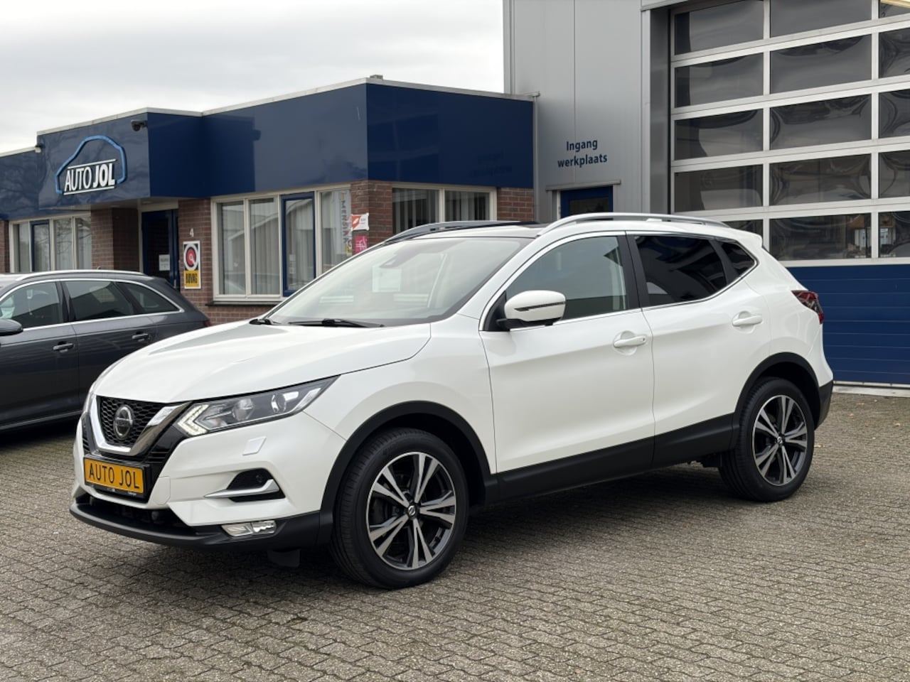 Nissan Qashqai - 1.3 DIG-T N-Connecta | rijklaarprijs | 360 graden | panoramadak - AutoWereld.nl