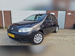 Fiat Punto - 1.2 Dynamic Uniek. In een nette staat verkerende Fiat Punto 1.2 airco. 58.200 km aantoonbaar, nieuwe a
