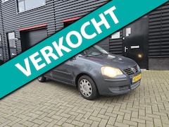 Volkswagen Polo - 1.4 TDI Trendline / AIRCO / ELEC. PAKKET / BOEKJES