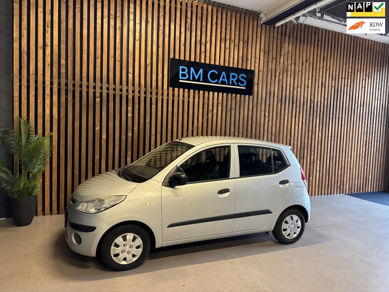 Hyundai i10 - 1.1 Active Cool Airco, Trekhaak,NEW APK - AutoWereld.nl