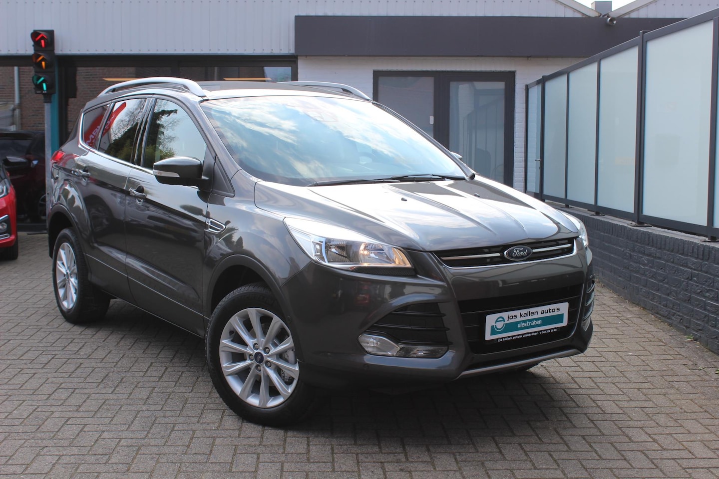 Ford Kuga - 1.5 Titanium Leder, Trekhaak, Navi. - AutoWereld.nl