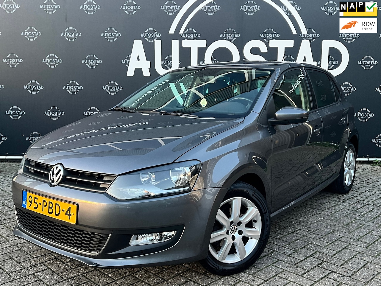 Volkswagen Polo - 1.4-16V Highline NL-Auto / 2e Eigenaar / NAP / APK / Airco - AutoWereld.nl