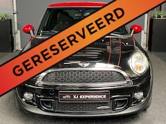 MINI John Cooper Works - 1.6 211 PK 1e eigenaar NAP LEER