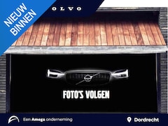 Volvo V60 - 2.0 B3 Momentum Business | Trekhaak | Stoelverwarming | Achteruitrijcamera | Blond leder |