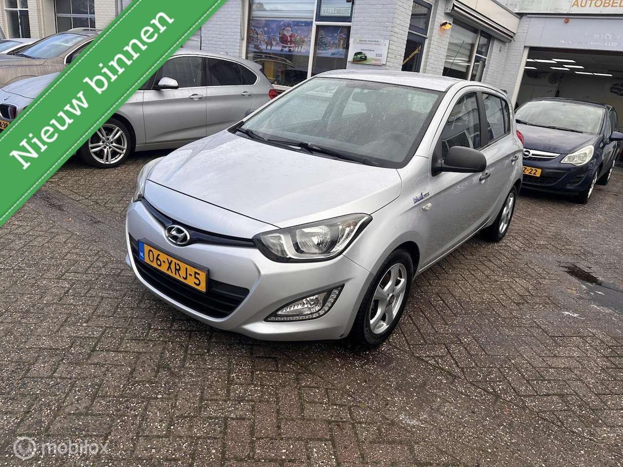 Hyundai i20 - 1.2i Business Edition 1.2i Business Edition - AutoWereld.nl