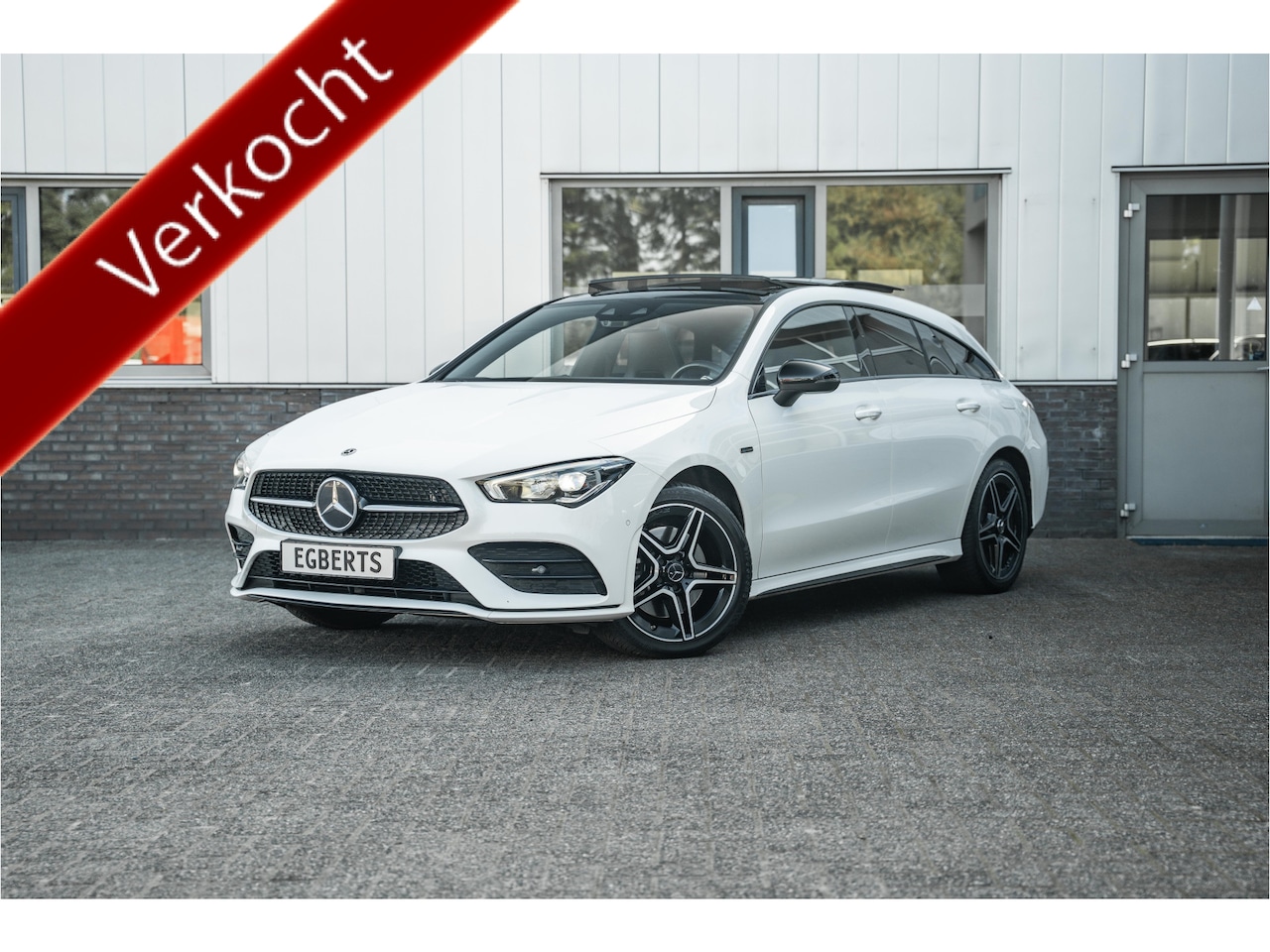 Mercedes-Benz CLA-klasse Shooting Brake - 250e AMG LINE / PANO / TRHK / ACC / APPLE CAR / 18" LMV Tijdelijke eindejaarskorting, nu v - AutoWereld.nl