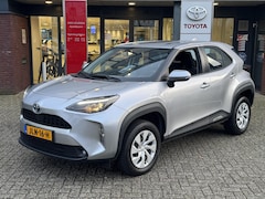 Toyota Yaris Cross - 1.5 HYBRID APPLE/ANDROID CAMERA AD-CRUISE LICHT/REGENSENSOR EL-SPIEGELS