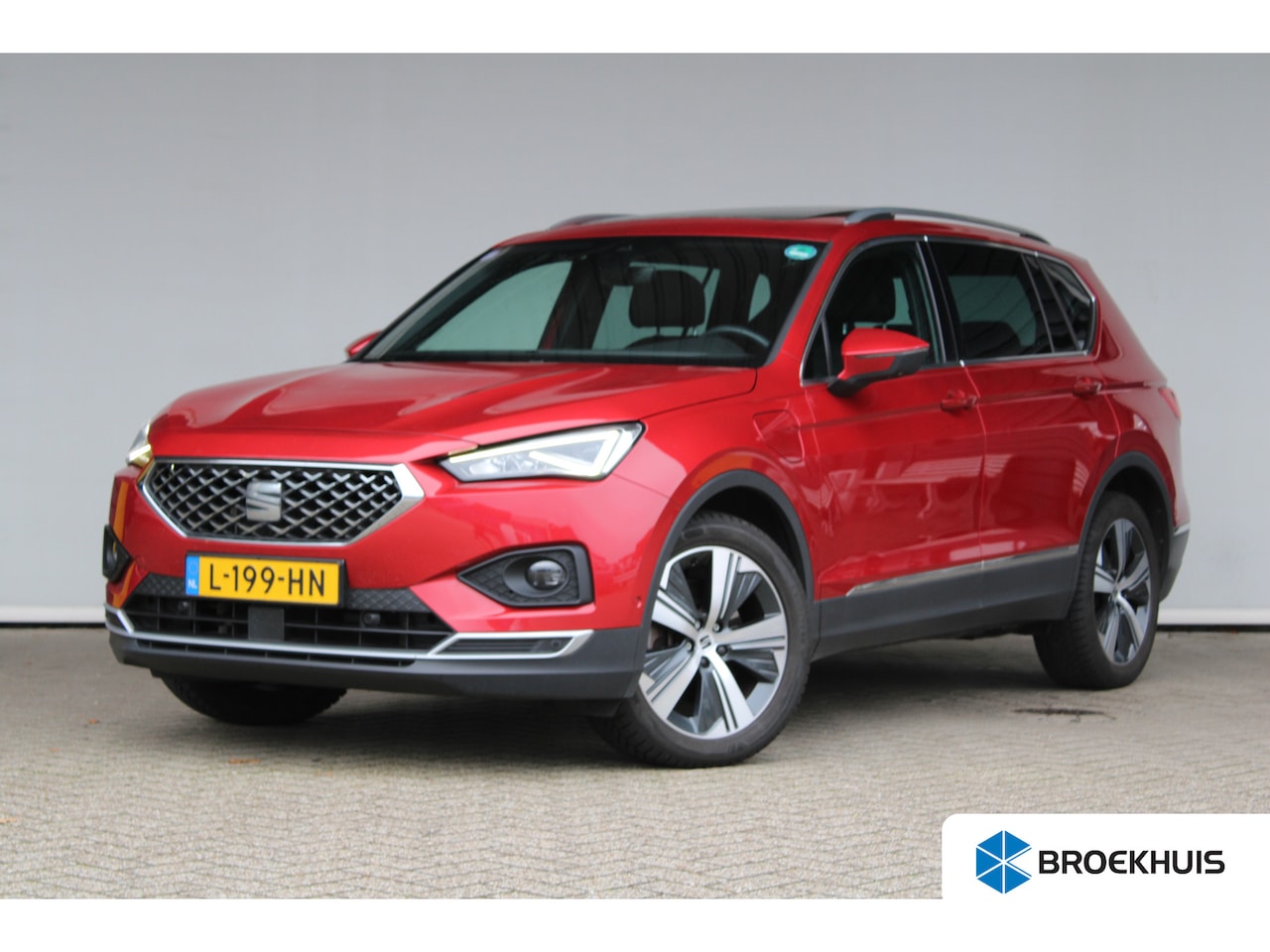 SEAT Tarraco - 1.4 TSI e-Hybrid PHEV Xcellence | Schuif-kanteldak | Dodehoek detectie | Adaptieve Cruise - AutoWereld.nl