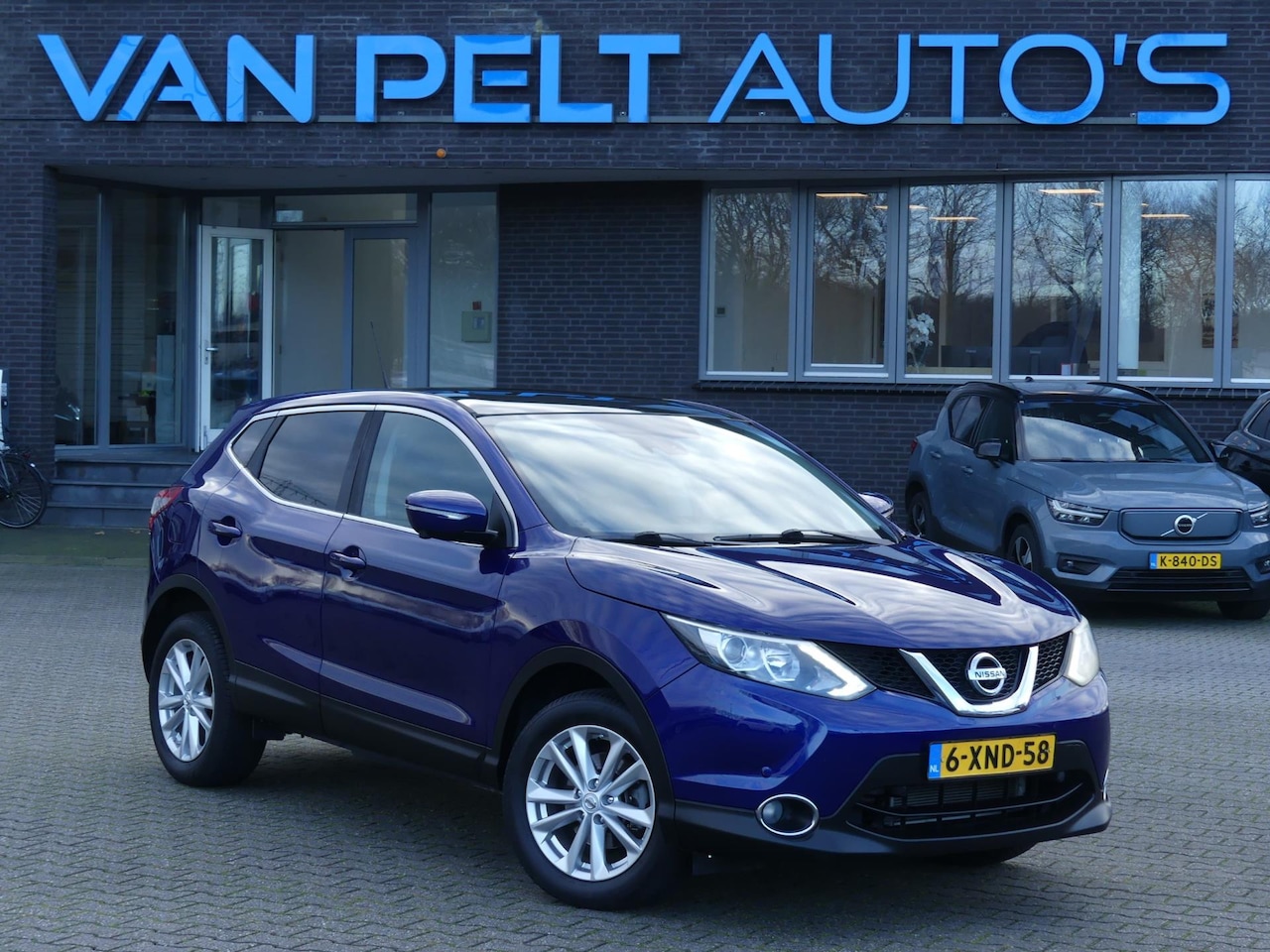 Nissan Qashqai - 1.2 Premier Edition / Pano / Dealeronderhouden - AutoWereld.nl