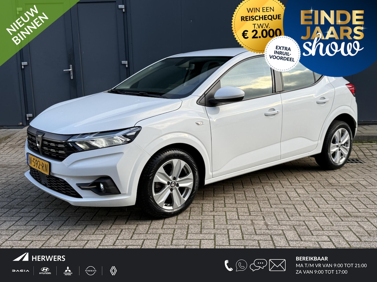 Dacia Sandero - 1.0 TCe 90 Comfort / Automaat / Trekhaak / Airco / Android&Apple Carplay / DAB / Sensoren - AutoWereld.nl