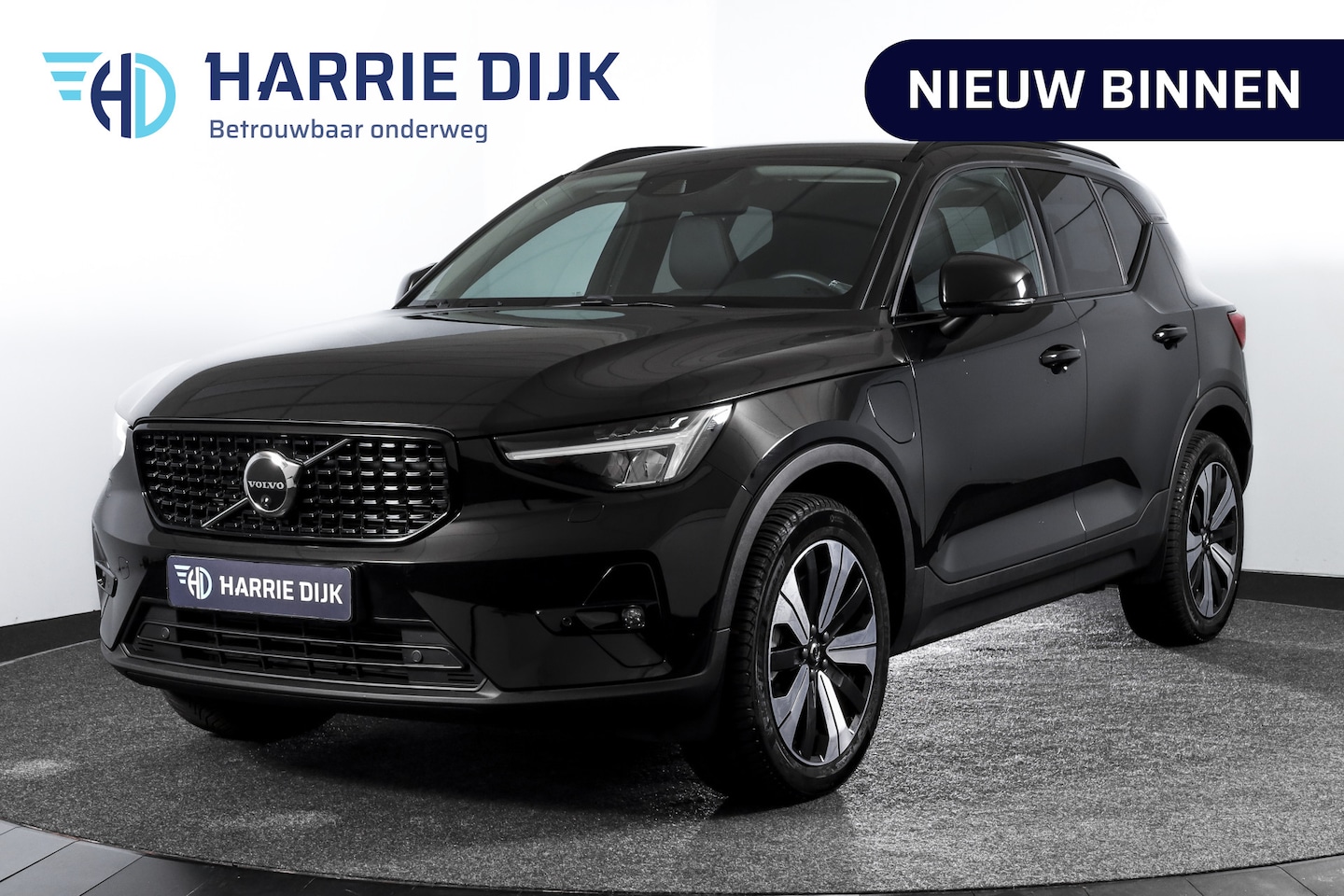 Volvo XC40 - 1.5 T4 Plug-in hybrid Plus Dark | Dig. Cockpit | Adapt. Cruise | Harman/Kardon | Elek. Sto - AutoWereld.nl
