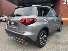 Suzuki Vitara - 1.4 Boosterjet Style Smart Hybrid // FULL LED // NAVI + CARPLAY // PANO/SCHUIFKANTELDAK //