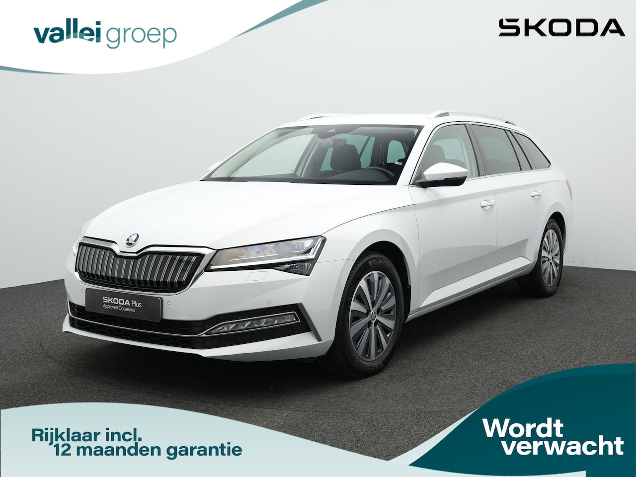 Skoda Superb Combi - 1.4 TSI iV 218 pk DSG Business Edition | Trekhaak | Geheugenstoel | Matrix LED | Stoel-/ac - AutoWereld.nl