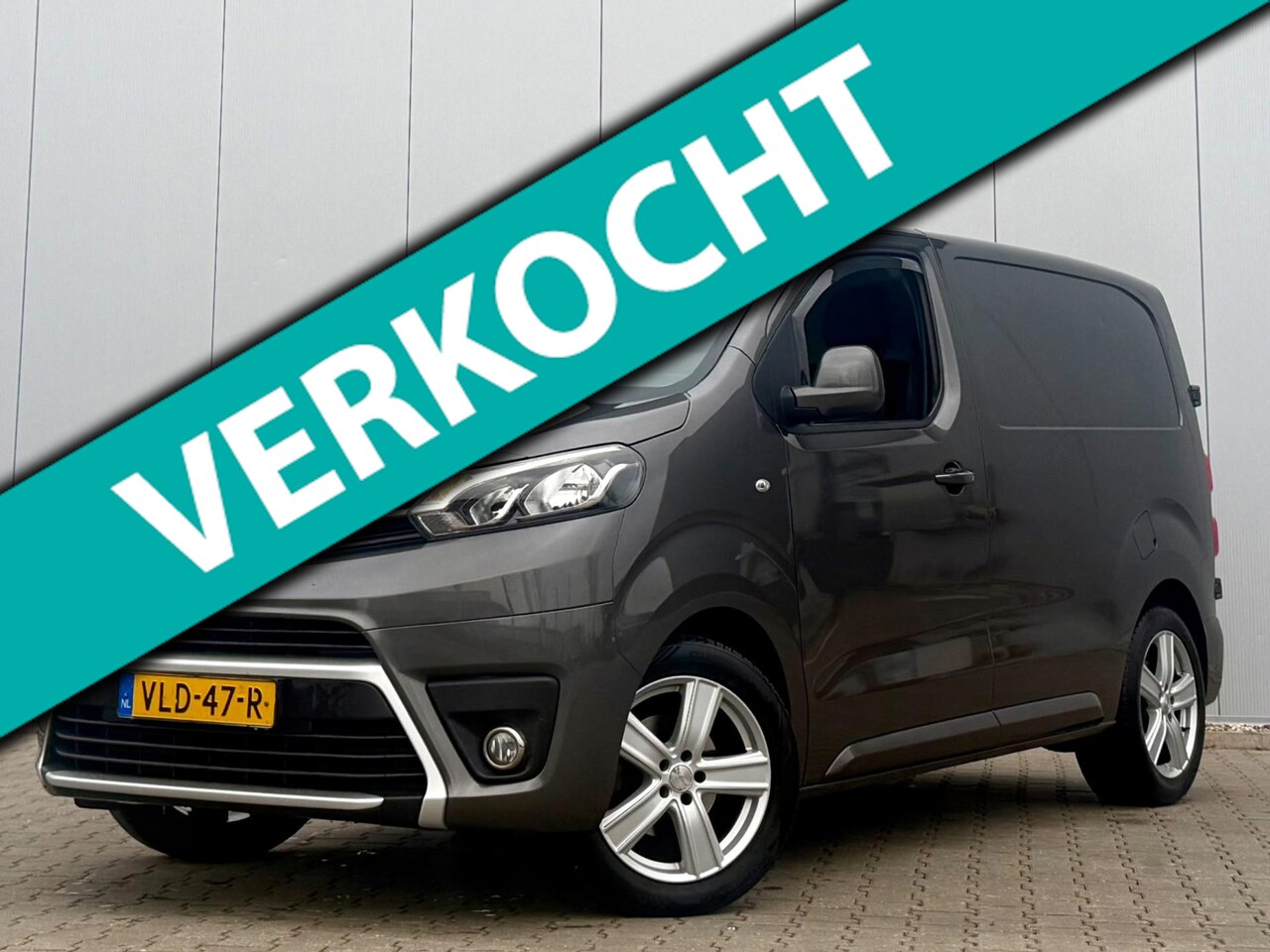 Toyota ProAce Compact - 2.0 D-4D Professional CarPlay Bullbar Leder - AutoWereld.nl