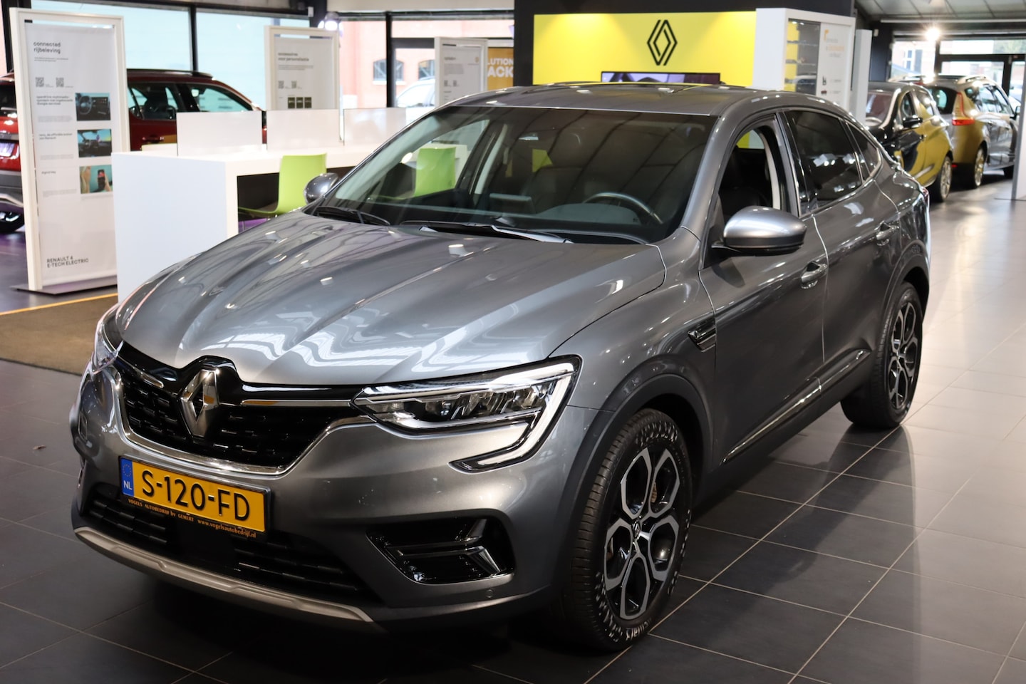 Renault Arkana - 1.6 E-Tech Hybrid 145 Intens - AutoWereld.nl