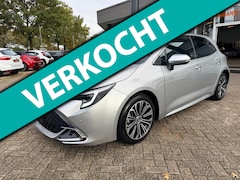 Toyota Corolla - Hybrid 140 Business, Automaat, Apple carplay, Cruise, Clima, Stuur/ steol verwarming, Half