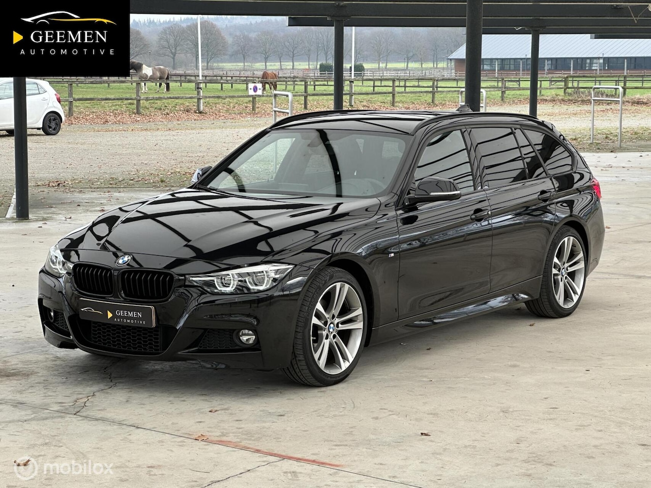 BMW 3-serie Touring - 320i M Sport NAP/TREKHAAK/LEDER/CAM/DAB - AutoWereld.nl