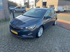 Opel Astra - 1.0 Edition Parksensor DAB Climate