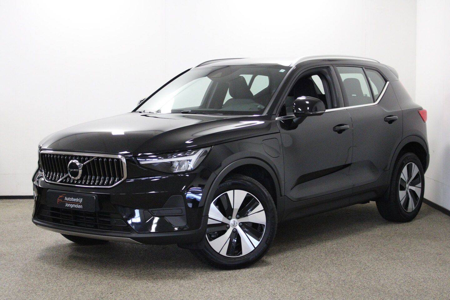 Volvo XC40 - 1.5 T4 Plug-in hybrid Plus Dark - AutoWereld.nl
