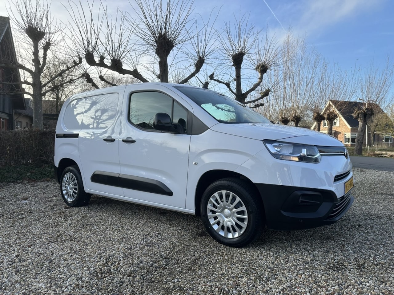 Toyota ProAce City - 1.2T Benzine 3-zits