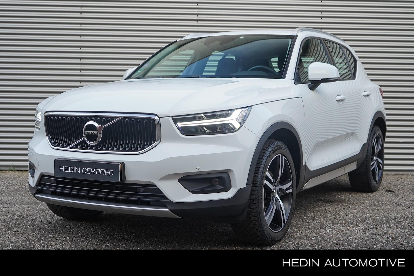 Volvo XC40 - T2 Automaat Business Pro | Adaptive Cruise | BLIS | Trekhaak | Navigatie | Camera | Stoel- - AutoWereld.nl
