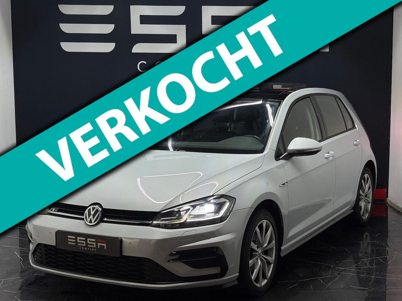 Volkswagen Golf - 1.4 TSI Highline Business R Pano DSG LED CarPlay - AutoWereld.nl