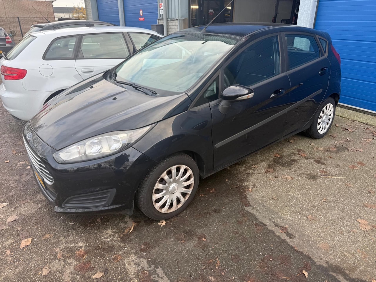 Ford Fiesta - 1.0 Style. MOTOR PROBLEEM EXPORt of HANDELAAR ! - AutoWereld.nl