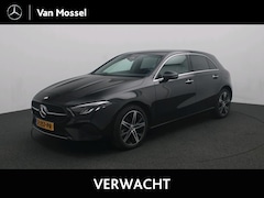 Mercedes-Benz A-klasse - 250 e Luxury Line / Trekhaak / Achteruitrijcamera /