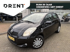 Toyota Yaris - 1.3 VVTi Sol | Airco | All-season Banden | Radio |