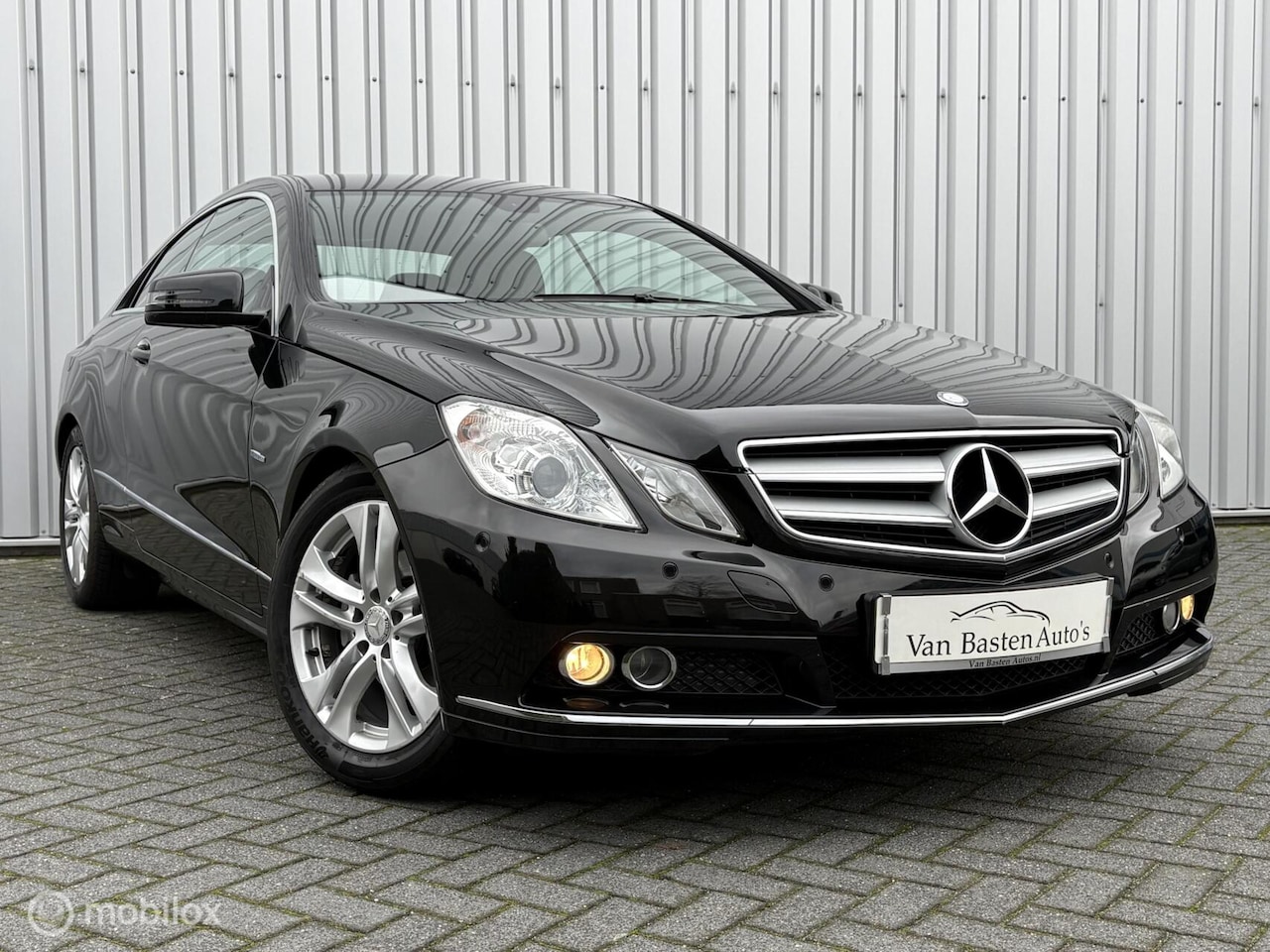 Mercedes-Benz E-klasse Coupé - 200 CGI Avantgarde | Aut | Navi | 10 | PDC | Leder | C207 | Volle historie | - AutoWereld.nl