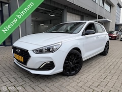 Hyundai i30 - 1.0 Benzine Black Edition Lag km's Nette staat