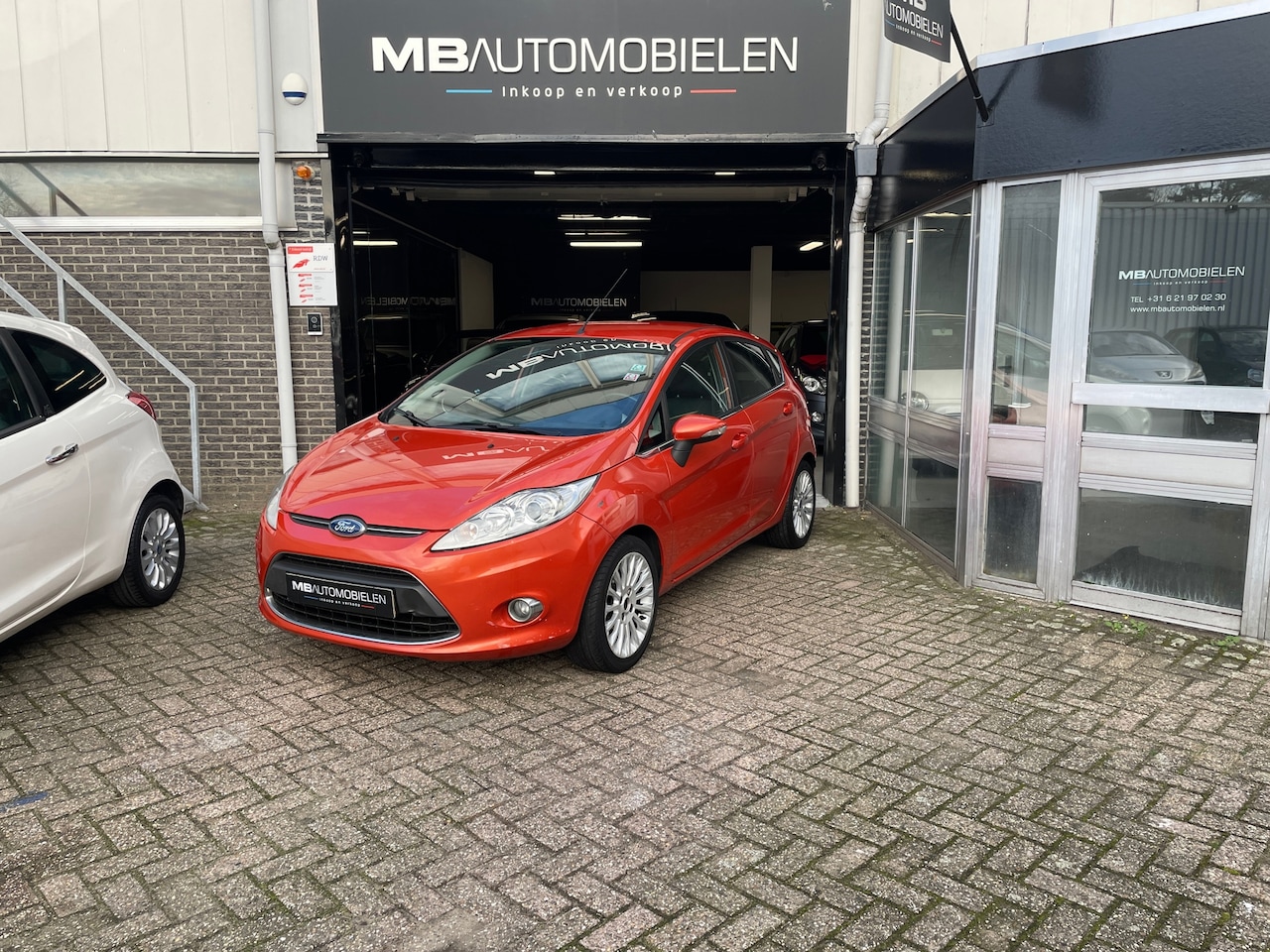 Ford Fiesta - 1.25 Titanium/5 Deurs/Airco/APK 1 Jaar/PDC/ 16 Inch LM Velgen!! - AutoWereld.nl
