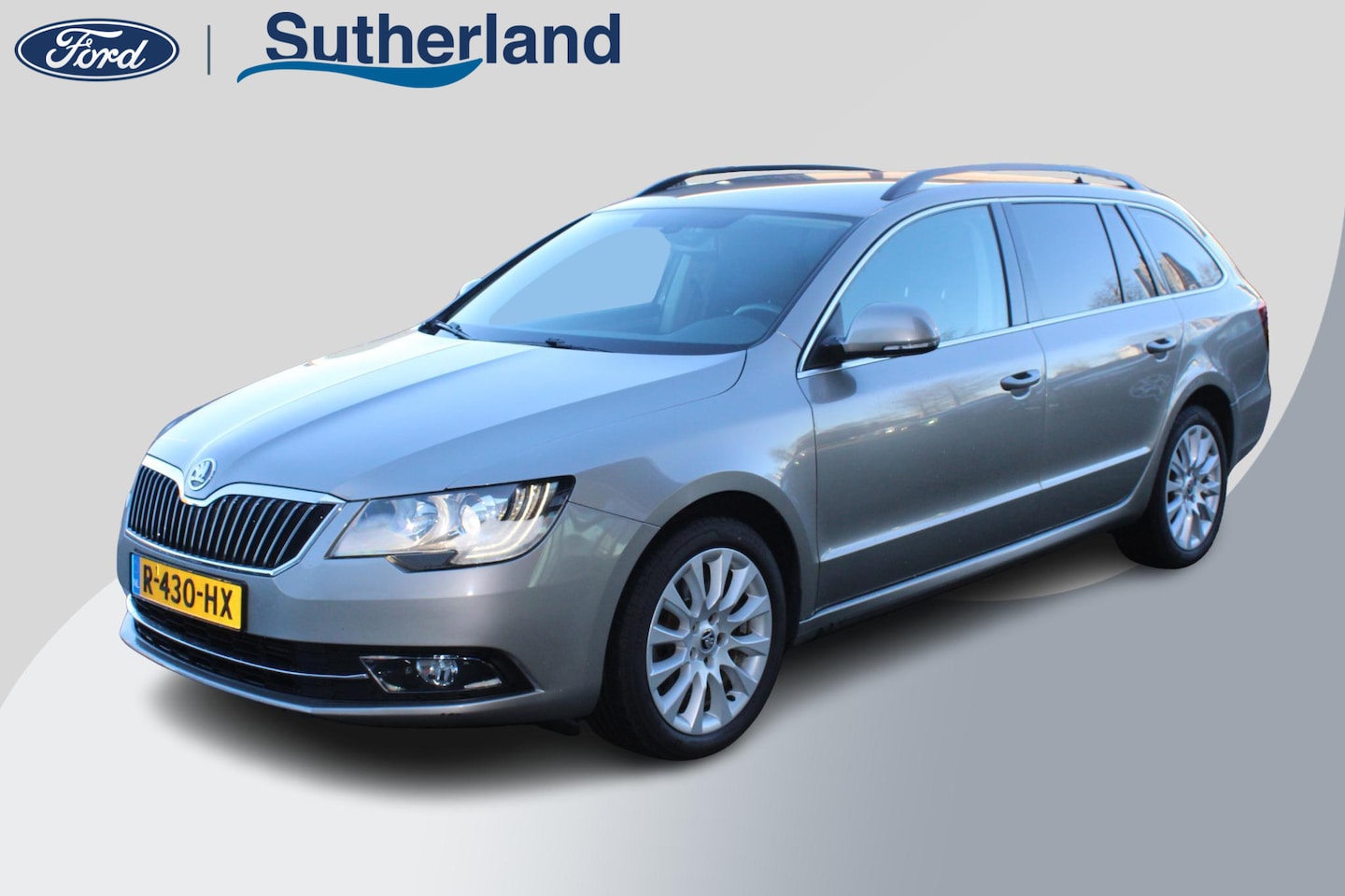 Skoda Superb Combi - 1.4 TSI Ambition Business | Trekhaak | 17 INCH Lichtmetalen Velgen | Privacy Glass | Cruis - AutoWereld.nl